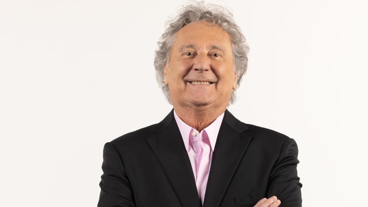 Enzo Iacchetti: altezza, peso, chi è, carriera, vita privata, Instagram Enzo Iacchetti: altezza, peso, chi è, carriera, vita privata, Instagram