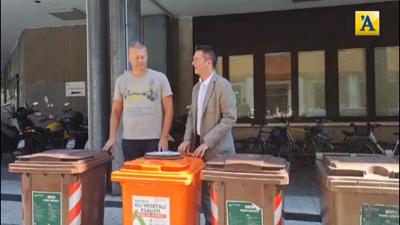 Video: Nuovi bidoni per la raccolta dell'olio esausto a Verona ...