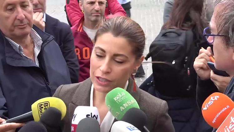 Samara Fallace Video: Ponte, Avs protesta fuori Palazzo Chigi: