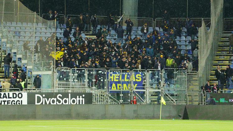 Sono circa 200 i tifosi veronesi a Cagliari