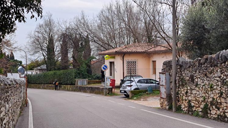 L'ufficio postale di Gargagnago preso di mira dai banditi (Madinelli)