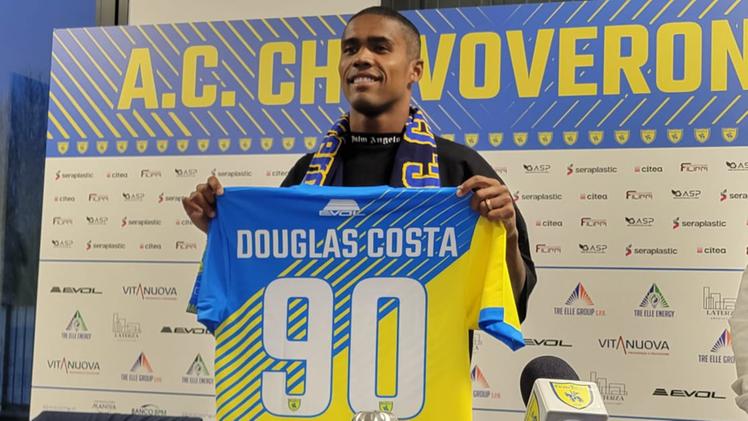 Douglas Costa