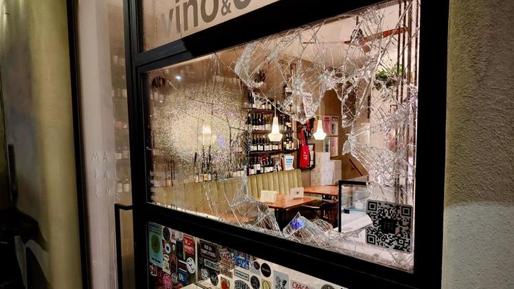 La vetrina spaccata