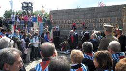 Una cerimonia dell'Aned a Mauthausen in occasione della commemorazione internazionale della liberazione del campo, il 5 maggio 2023