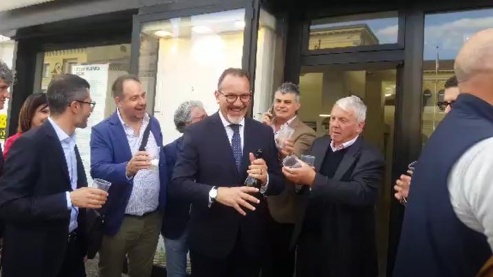 Roberto Dall'Oca festeggia l'elezione