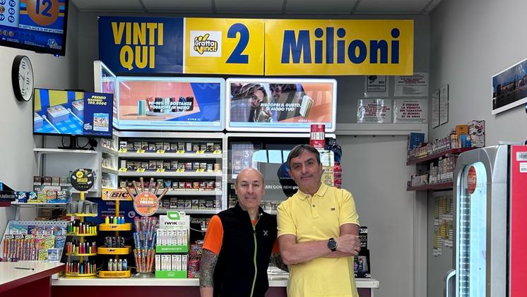 Vinti due milioni alla tabaccheria Castioni: Paolo Castioni con Renato Moreno