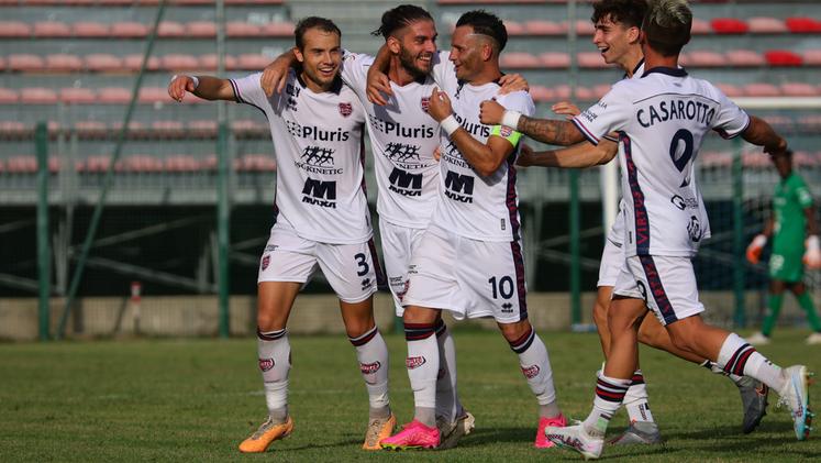La Virtus Verona nella partita contro Atalante U23 (fotoExpress)