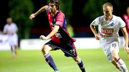 Dinamico - Carlo Faedo in azione nel derby pareggiato col Vicenza FOTOEXPRESS