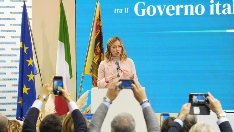 La premier Giorgia Meloni a Veronafiere per la firma dell'accordo per lo Sviluppo e la Coesione tra il governo e la Regione Veneto (Marchiori)