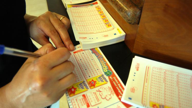Schedine di Lotto e Superenalotto