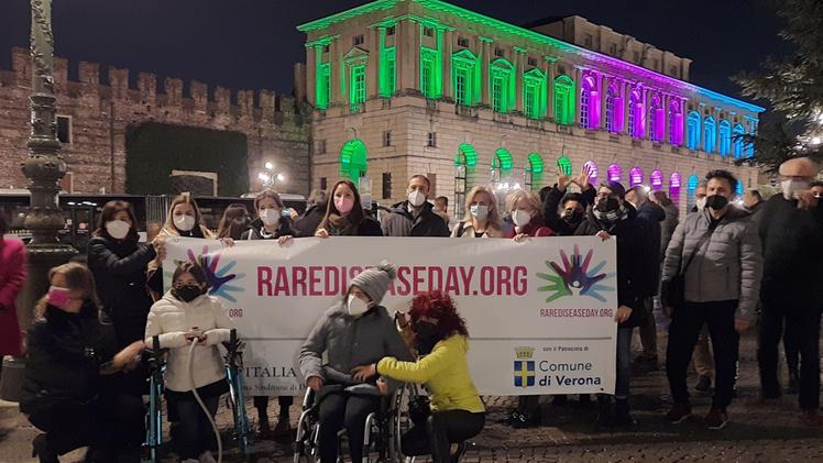 Verona: giornata mondiale delle malattie rare, nella foto manifestazione in piazza Bra e Gran Guardia nel 2022