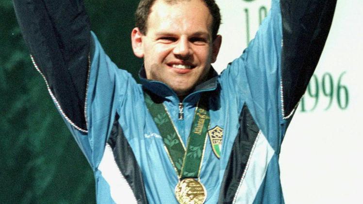 Roberto Di Donna con la medaglia d'oro ad Atlanta 1996