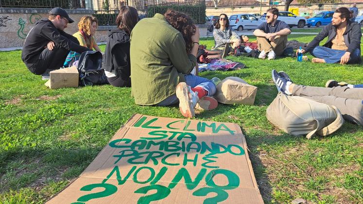 L'iniziativa del coordinamento «Resistenza climatica» di Verona