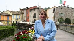 Camelia Maria Bichis: la candidata sindaco ha 48 anni, italiana, romena di origine (Pecora)