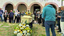 La cerimonia funebre per Gherardo Coltri a Sezano (foto Pezzani)