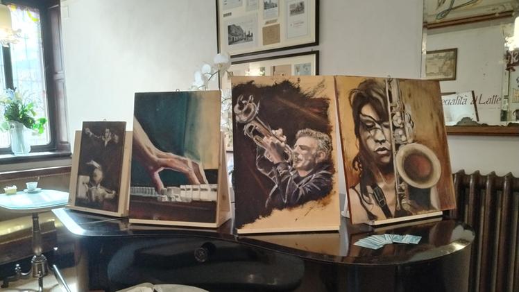 I quadri di Sambugaro esposti al caffé Fantoni di Villafranca