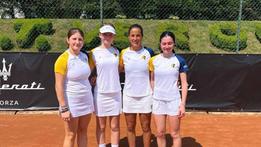 Le tenniste dell'Under 16 F dell'At Verona