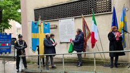 La targa alle scuole Busti dedicata ai partigiani di Borgo Roma caduti nella lotta di liberazione