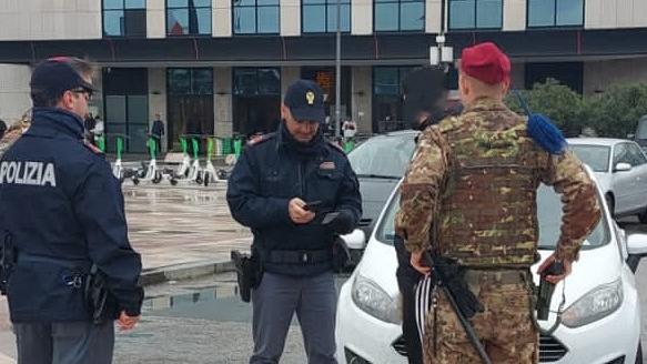 Controlli di polizia alla stazione di Verona