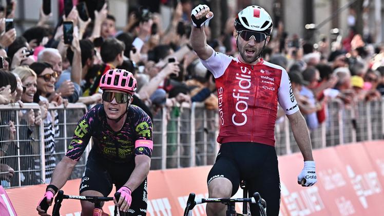 Benjamin Thomas vince la quinta tappa del Giro d'Italia 2024