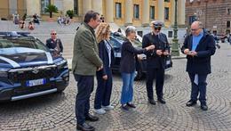Cinque nuove auto ibride per la polizia locale di Verona