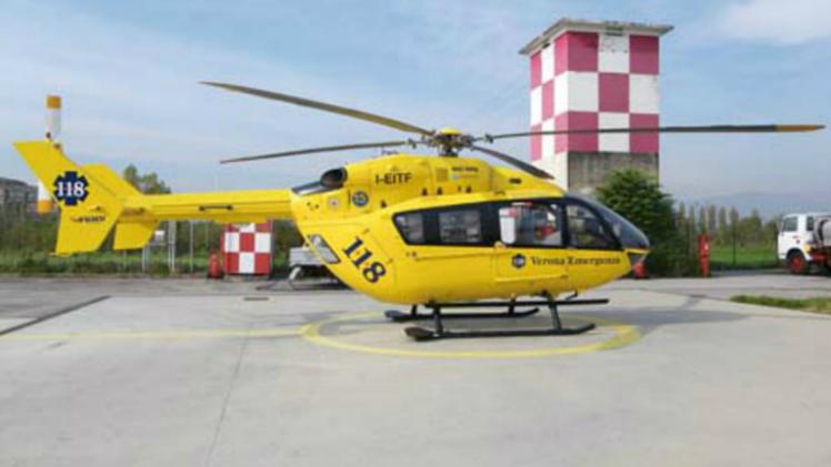Un elicottero del servizio sanitario. (Archivio)