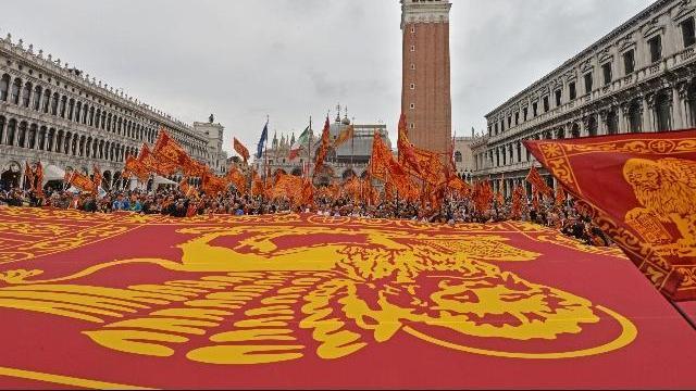 Bandiere indipendentisti a San Marco