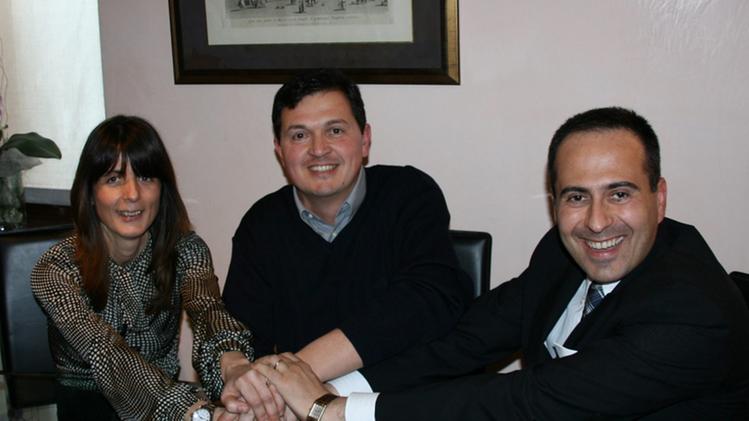 Conferenza stampa di Enrico Zenatti, nella foto al centro tra gli avvocati Silvia Sanna e Michele Zantedeschi