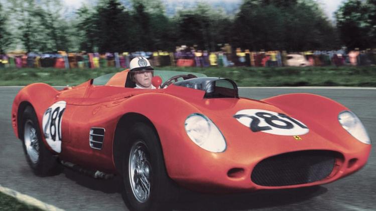 La Ferrari 196S che Giulio Cabianca conduce alla vittoria a Monza nel 1959    
