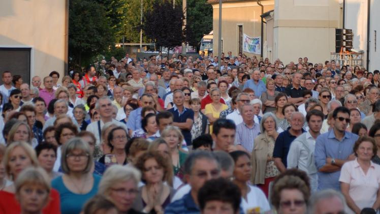 Centinaia di fedeli alla celebrazione di luglio per suor Pura FOTO PECORA