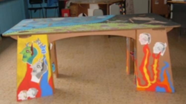 Uno dei tavoli decorati dagli alunni del Comprensivo di Zimella 