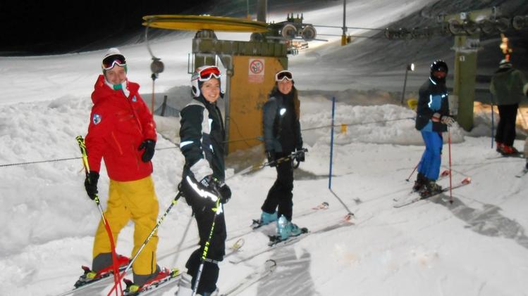 Sci in notturna a San Giorgio la scorsa stagione. La sfida è riaprire gli impianti entro Natale