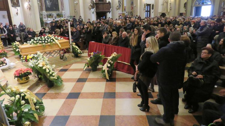 I funerali di Maria Vittoria (Foto Amato)