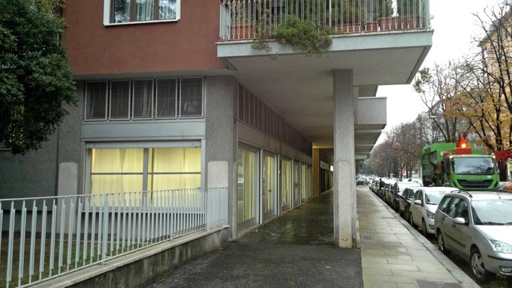 Il condominio di Borgo Trento, in via Todeschini, dove verrà aperta la sala slot