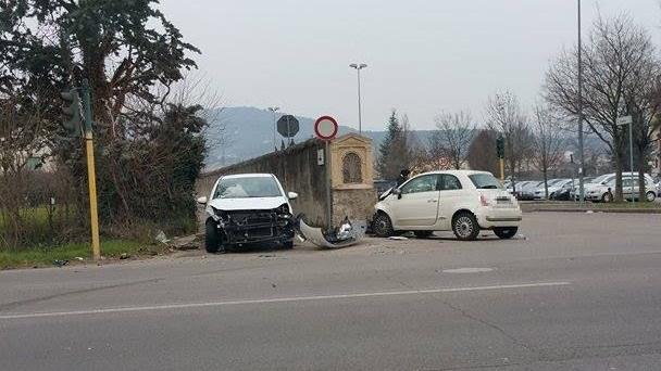 L'incidente di oggi in Ca' di Cozzi (foto Filipponi)