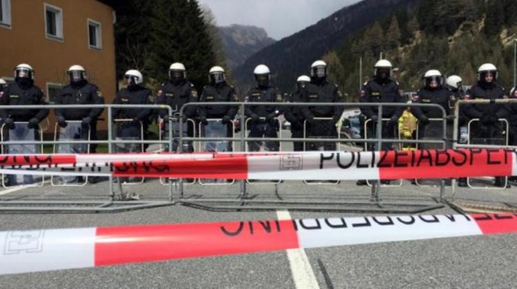 Il valico del Brennero sta diventando un fronte molto caldo sulla rotta dei profughi che passano da Verona verso il Nord Europa