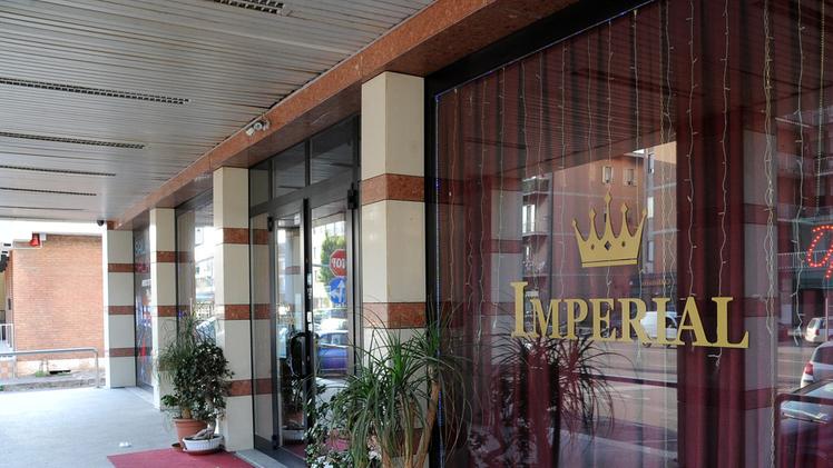 L’ingresso della sala slot Imperial a Colognola ai Colli vittima di una rapina alle 14.30 FOTODIENNE 