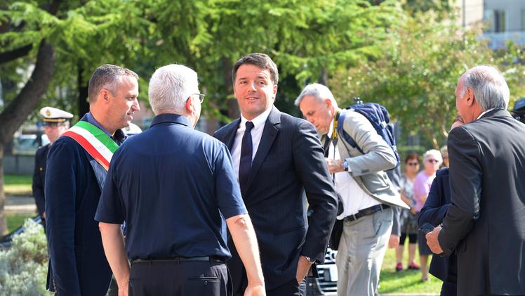 L'arrivo di Renzi a Casa Serena (foto Marchiori)