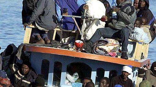 Imbarcazione di profughi nel Mediterraneo