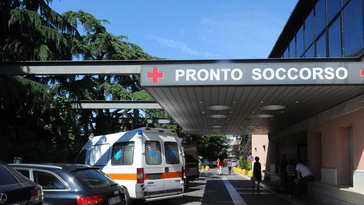 Il ferito è stato trasportato alla clinica Pederzoli di Peschiera