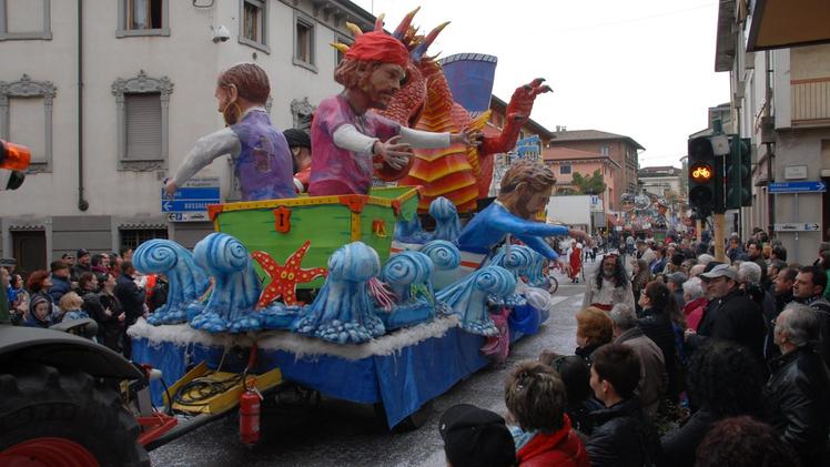 Una passata sfilata del carnevale a Lugagnano