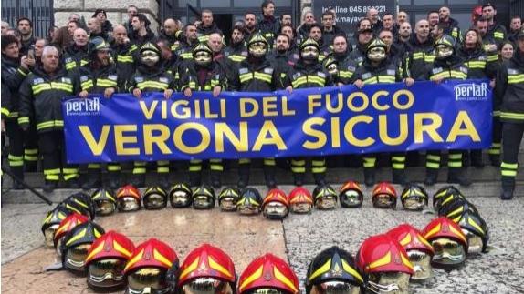 I vigili del fuoco riuniti sotto la sigla «Verona Sicura»