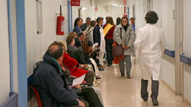 Pazienti in attesa a Borgo Trento