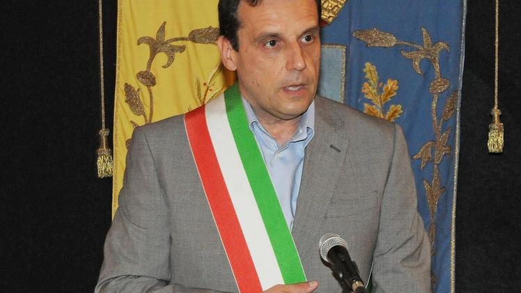 Il sindaco Andrea Gennari presta giuramento in Consiglio DIENNEFOTO