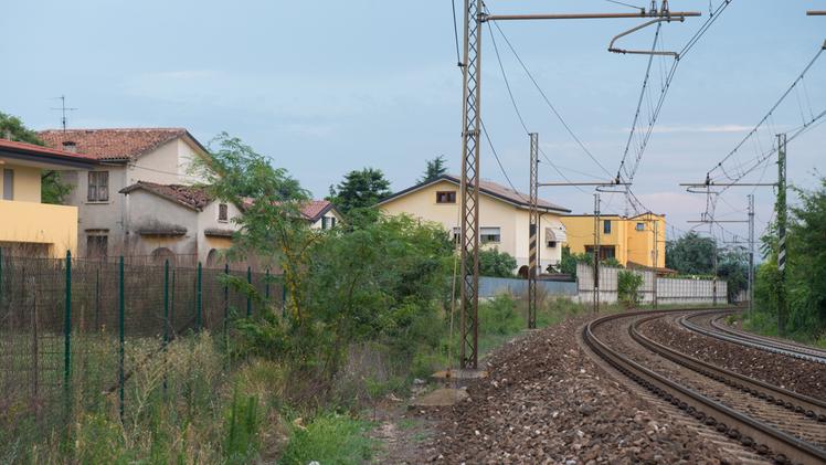 Case di via del Fortino, fra Borgo Milano e San Massimo, a ridosso della linea ferroviaria attuale MARCHIORI