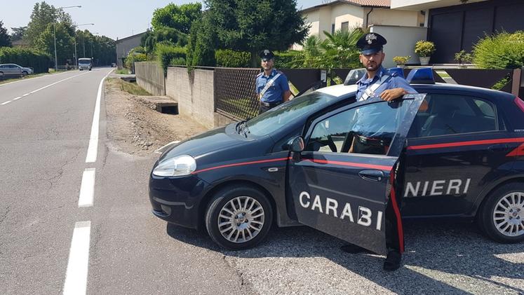 I carabinieri sul luogo dell'incidente