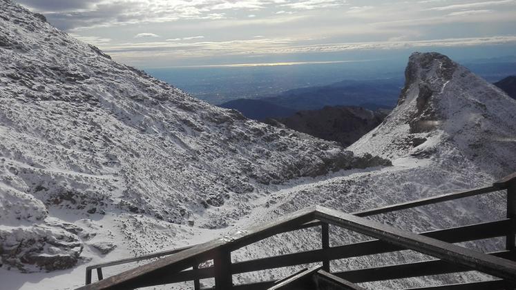 Neve sul Carega stamattina (foto rifugio Fraccaroli)