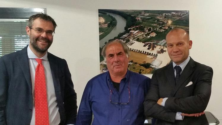 Moreno Nicolis con gli avvocati Alessandro Comunale Butturini, a sinistra, e Massimo Leva DIENNE FOTO
