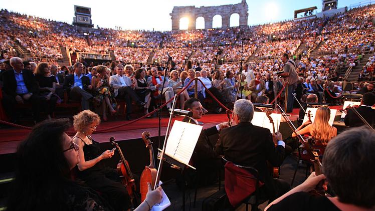 Orchestrali in Arena per un’opera lirica