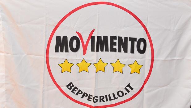 La bandiera del Movimento 5 Stelle